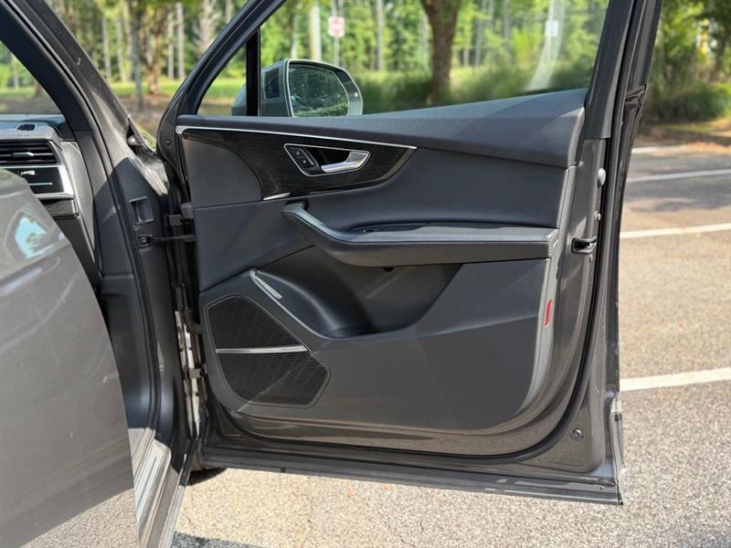 Audi Q7 Premium Plus 55 TFSI quattro 2021