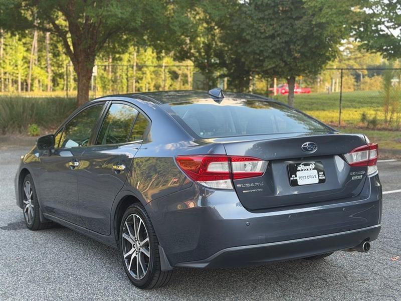 Subaru Impreza photo 3