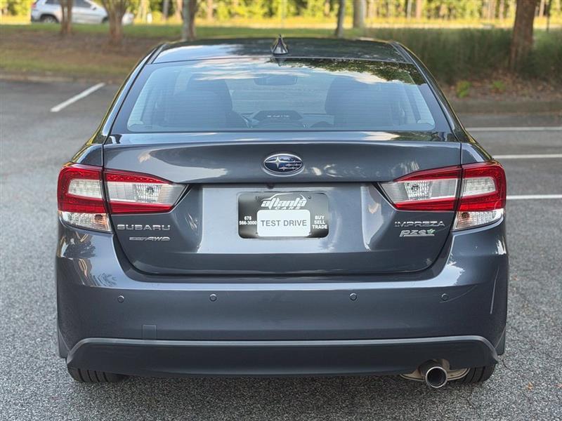 Subaru Impreza photo 4