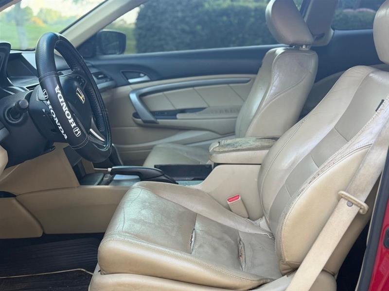 Honda Accord photo 10