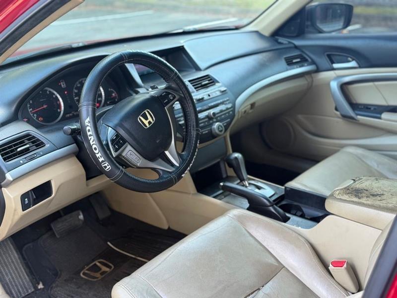 Honda Accord photo 11