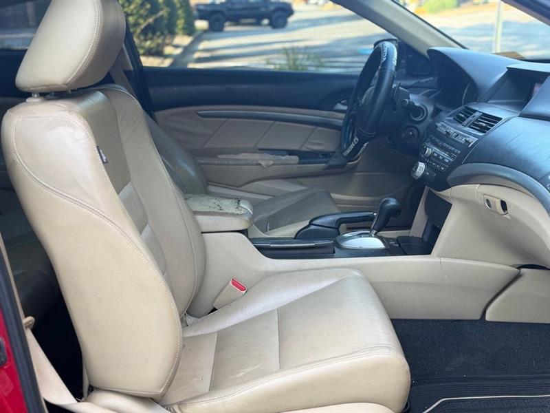 Honda Accord photo 13