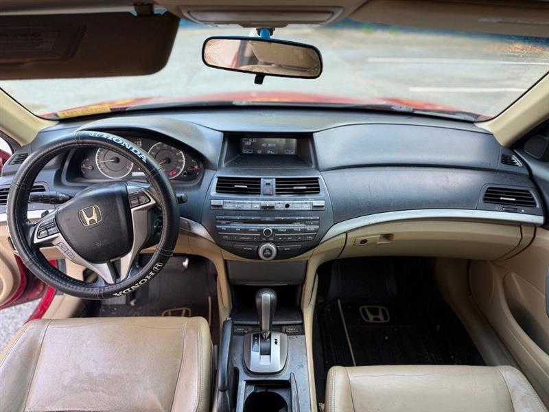 Honda Accord photo 18