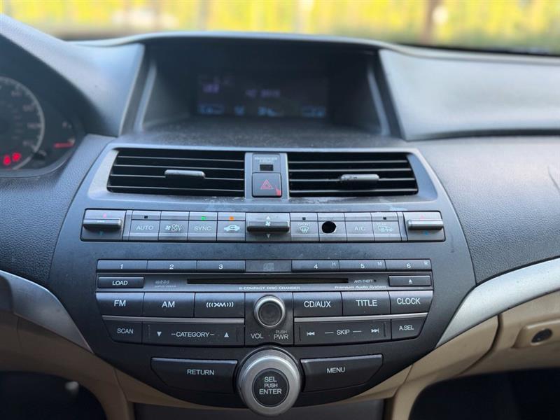 Honda Accord photo 20