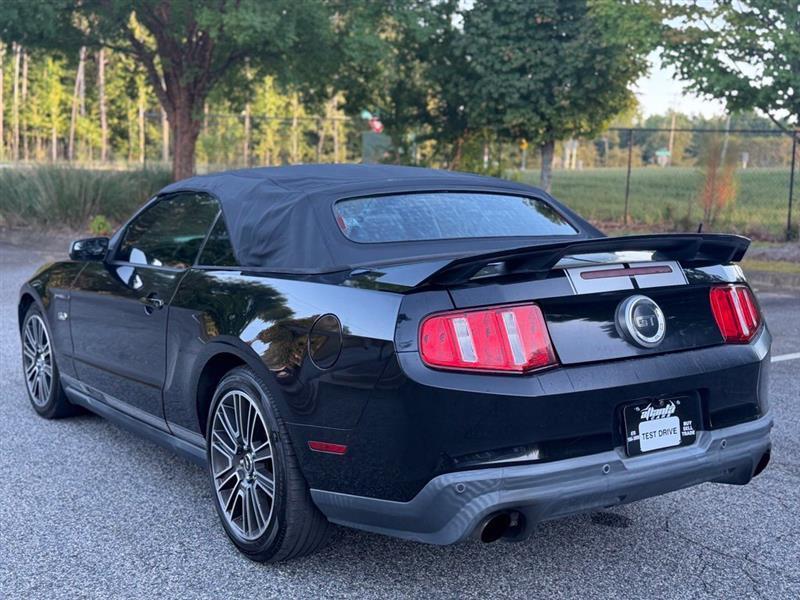 Ford Mustang photo 18