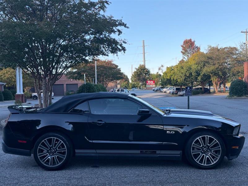 Ford Mustang photo 21