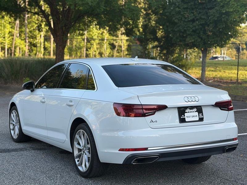 Audi A4 photo 3
