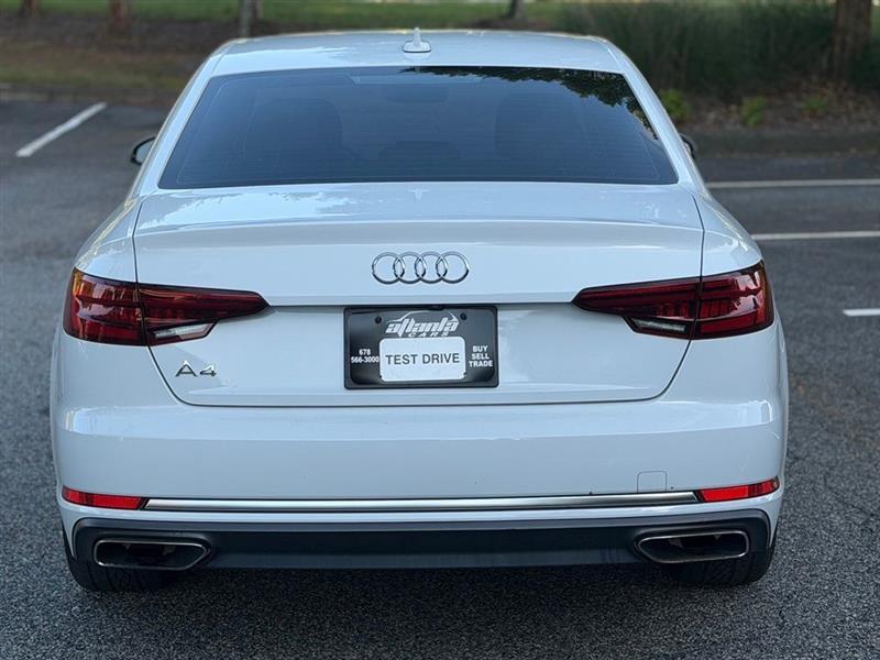Audi A4 photo 4