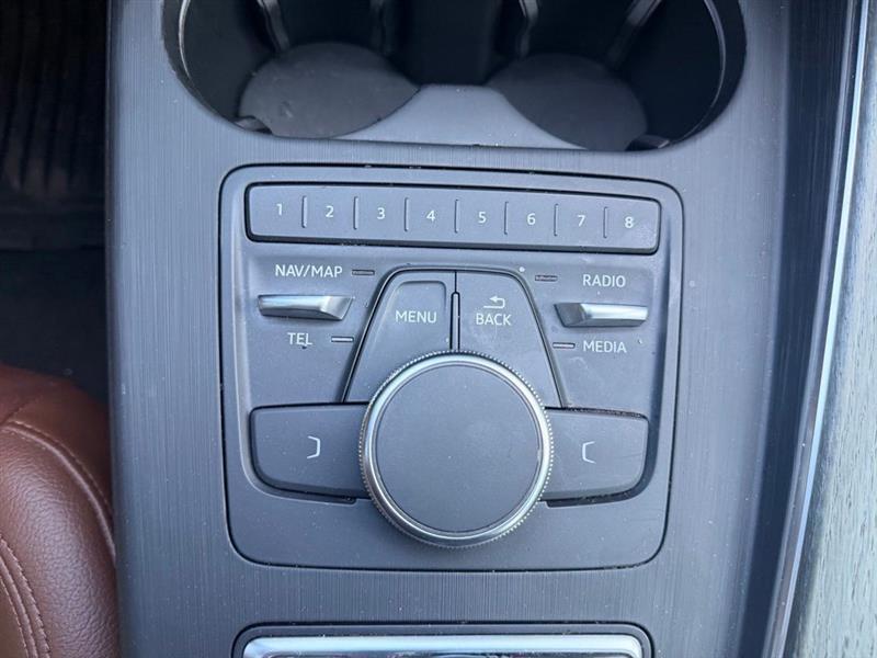 Audi A4 photo 27