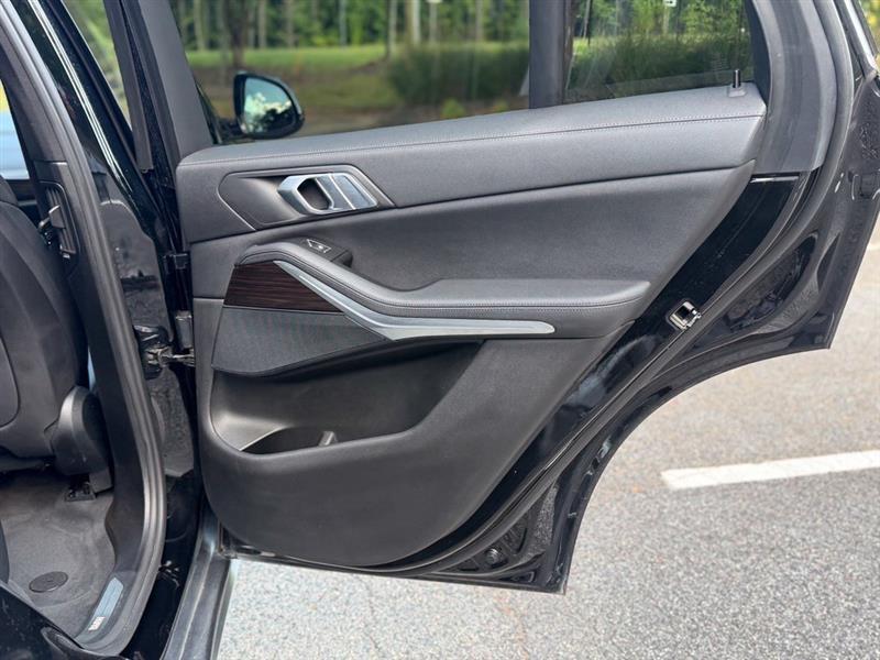 BMW X5 photo 17