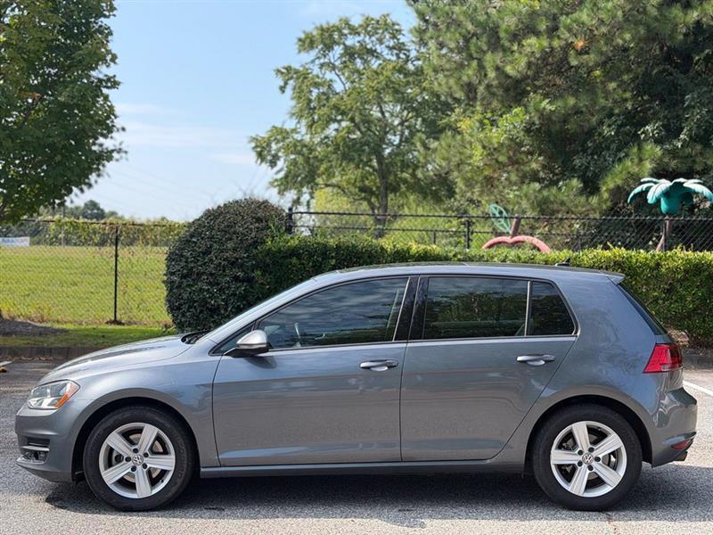 Volkswagen Golf photo 2