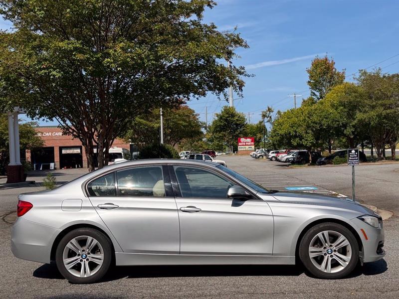 BMW 3 Series 4dr Sdn 328i RWD South Africa SULEV 2016