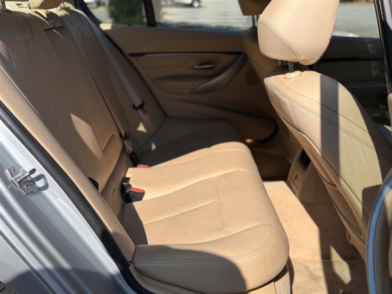 BMW 3 Series 4dr Sdn 328i RWD South Africa SULEV 2016
