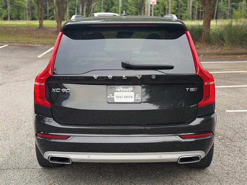 Volvo XC90 photo 4
