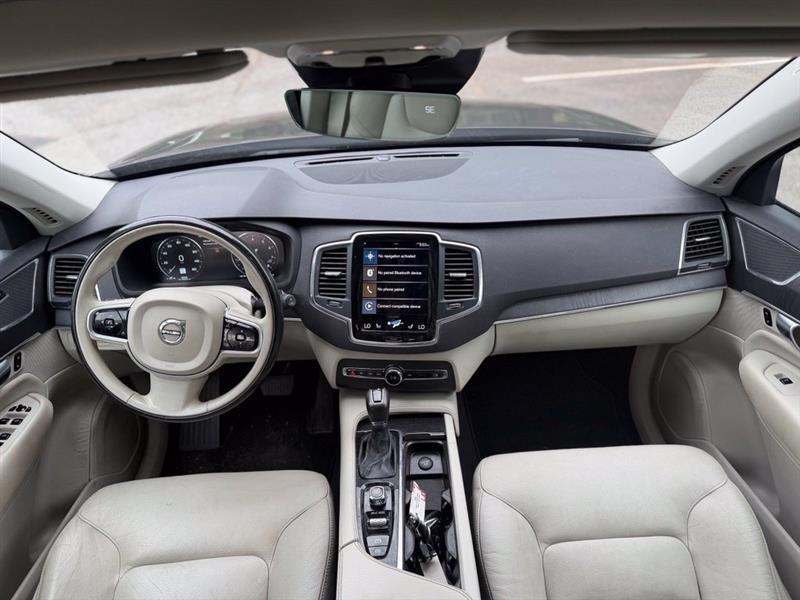 Volvo XC90 photo 22