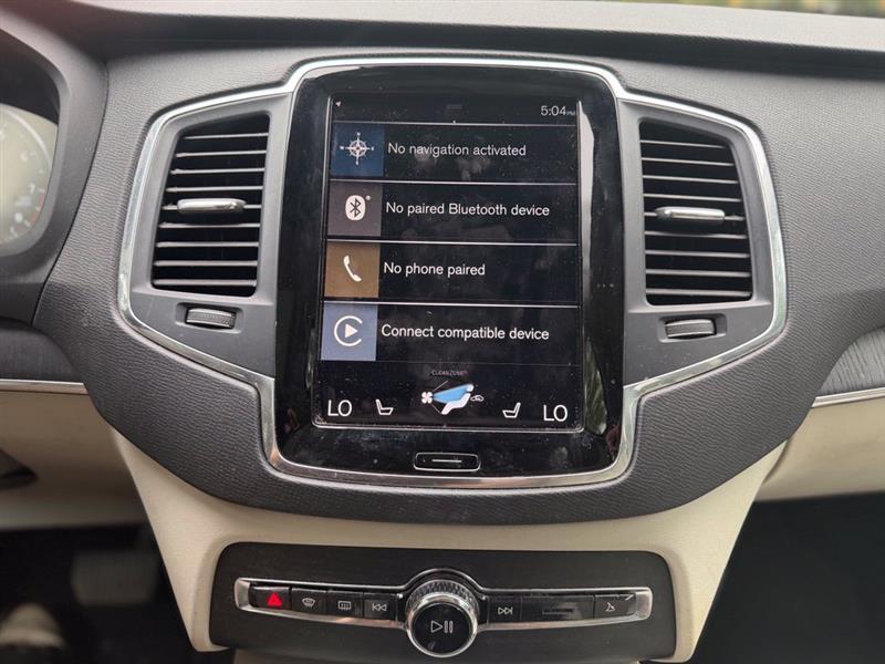 Volvo XC90 photo 26