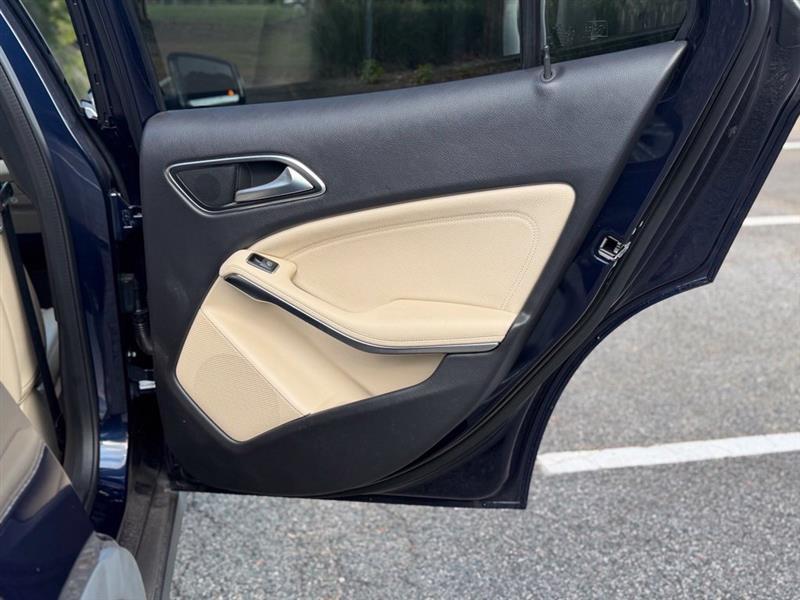 Mercedes-Benz GLA GLA 250 SUV 2019