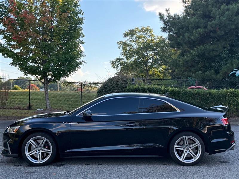 Audi S5 photo 2