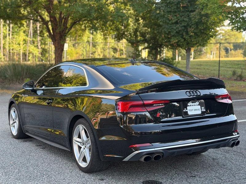 Audi S5 photo 3