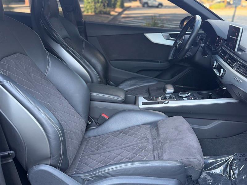 Audi S5 photo 13