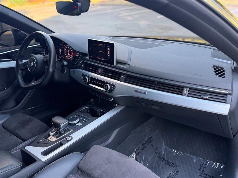 Audi S5 photo 14