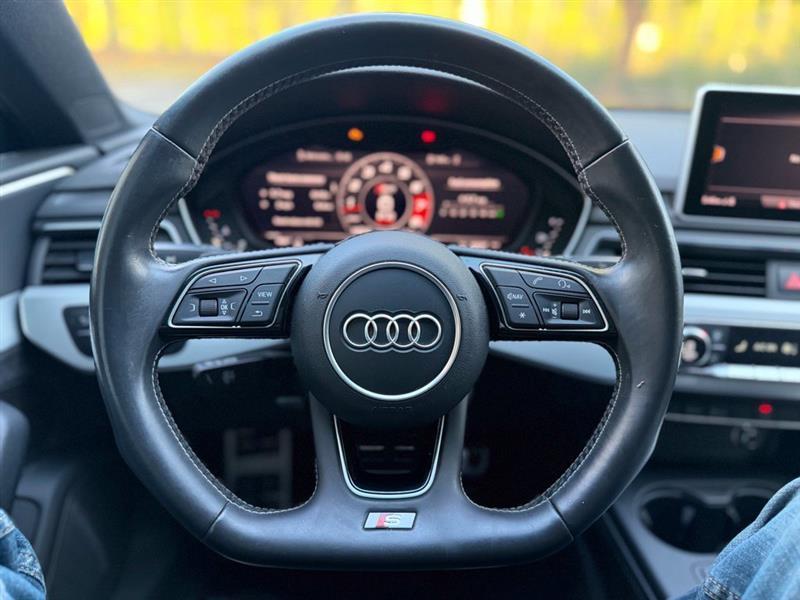 Audi S5 photo 20