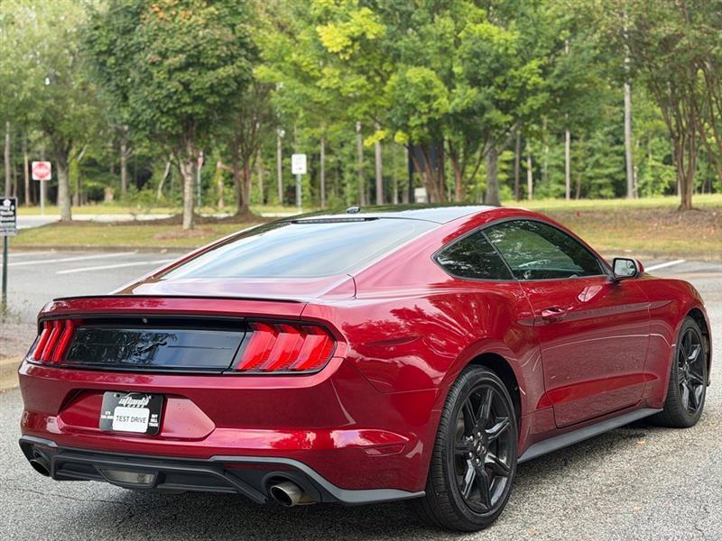 Ford Mustang EcoBoost Fastback 2019