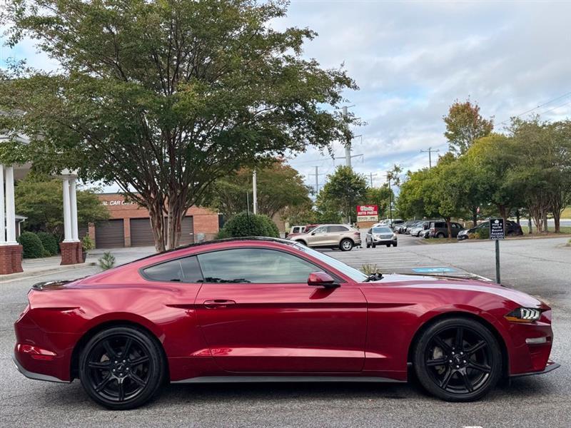 Ford Mustang EcoBoost Fastback 2019