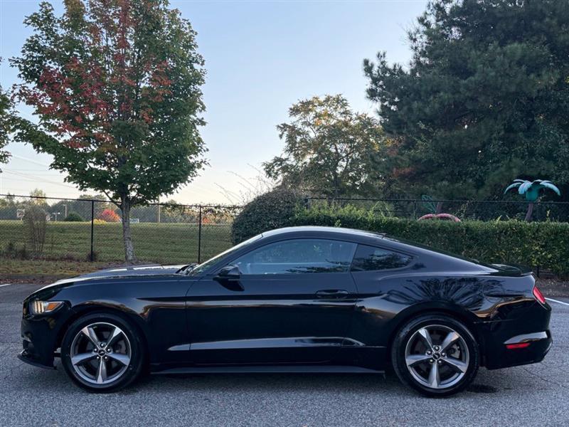 Ford Mustang 2dr Fastback V6 2016