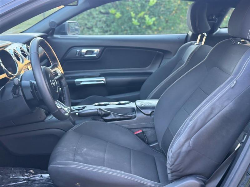 Ford Mustang 2dr Fastback V6 2016