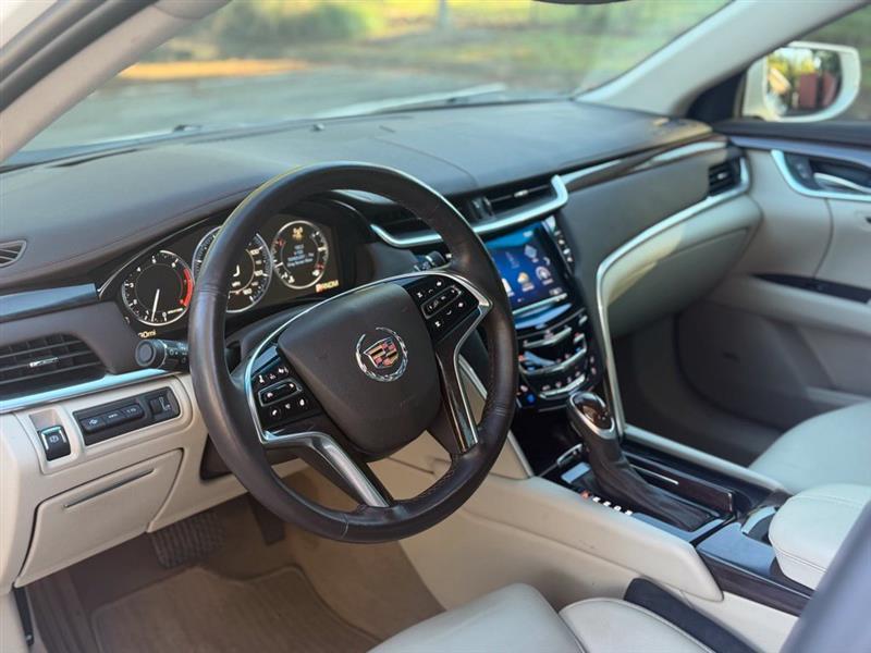 Cadillac XTS photo 11