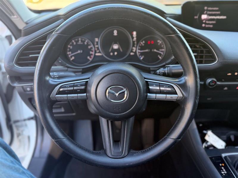 Mazda Mazda3 photo 22