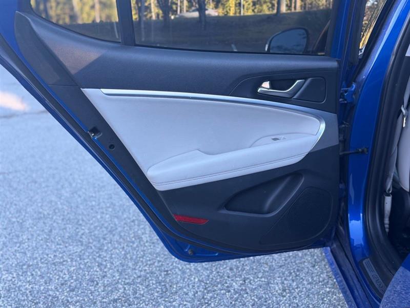 Genesis G70 2.0T RWD 2020