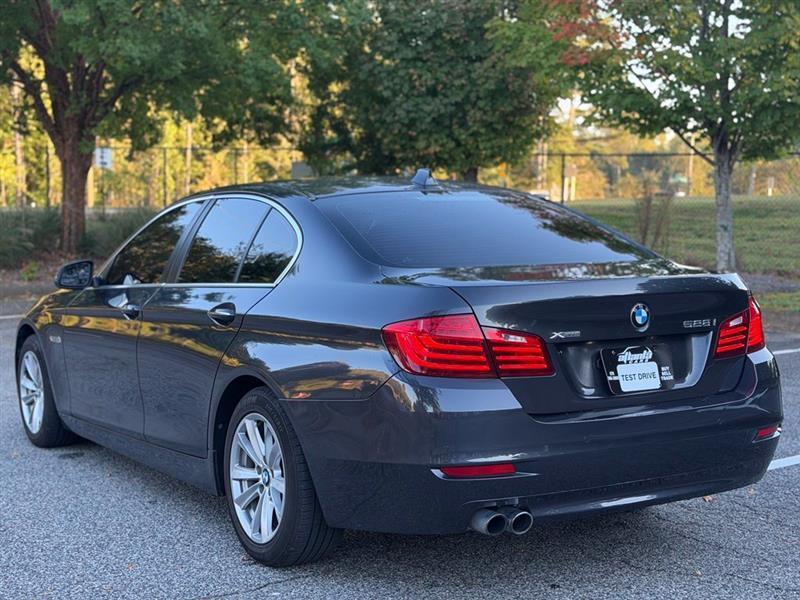 BMW 5 Series 4dr Sdn 528i xDrive AWD 2014