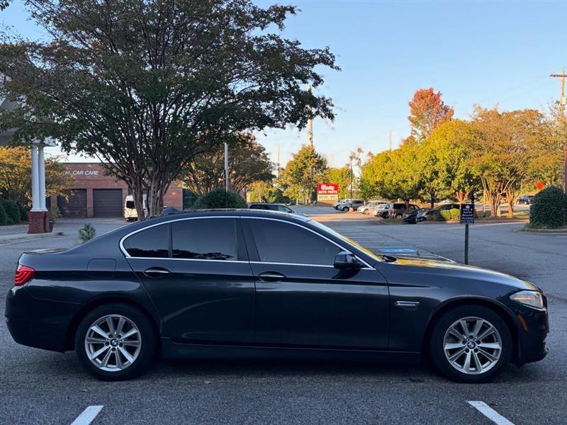 BMW 5 Series 4dr Sdn 528i xDrive AWD 2014