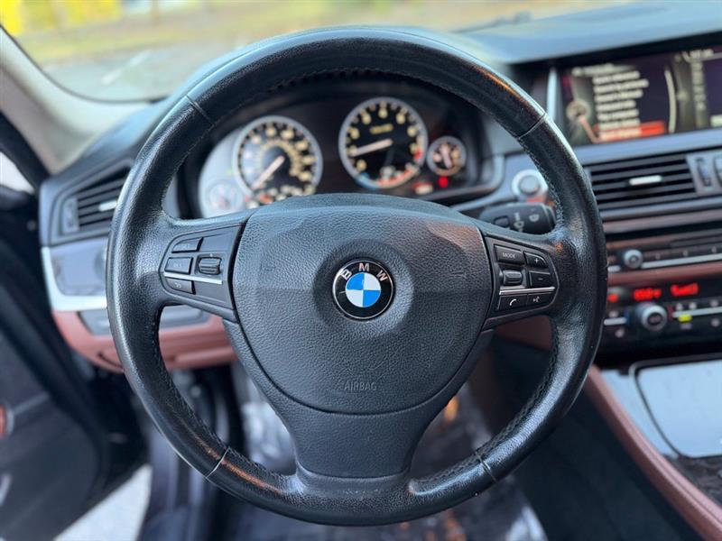 BMW 5 Series 4dr Sdn 528i xDrive AWD 2014