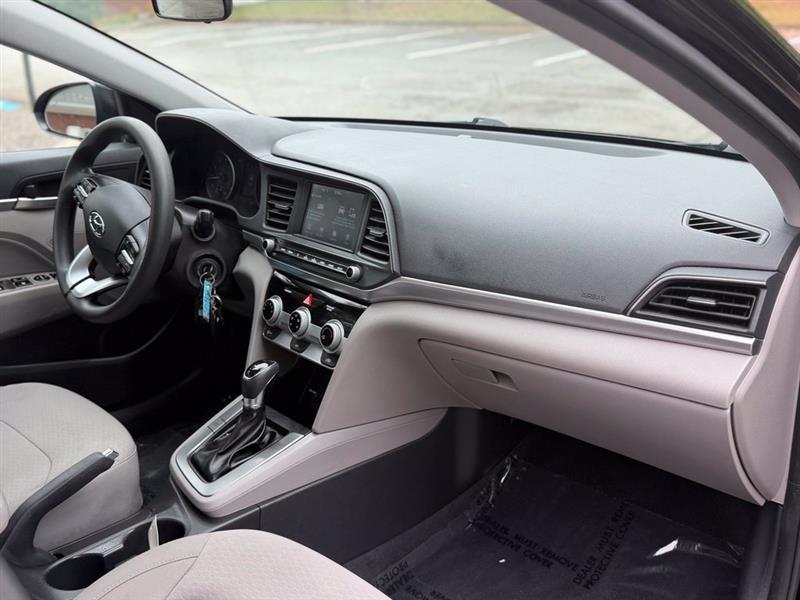 Hyundai Elantra SEL Auto 2019