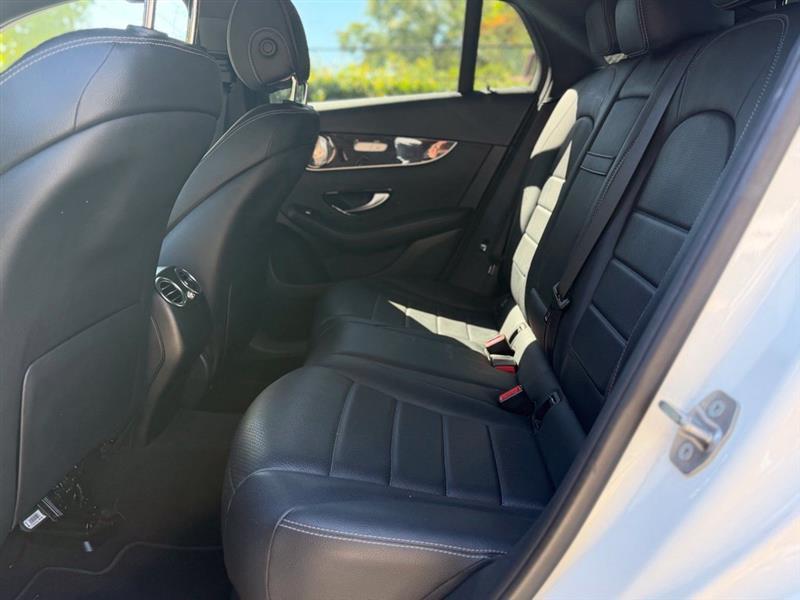 Mercedes-Benz GLC-Class photo 13
