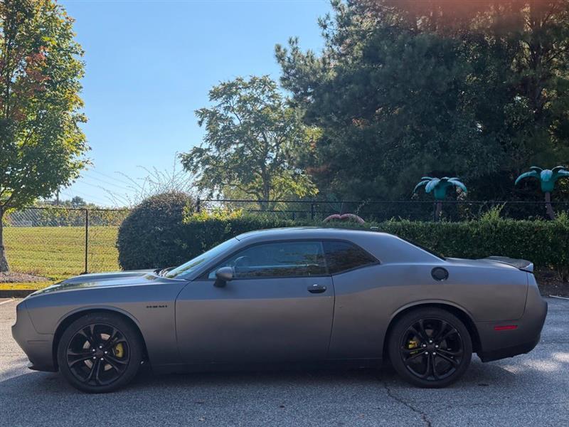 Dodge Challenger R/T RWD 2021