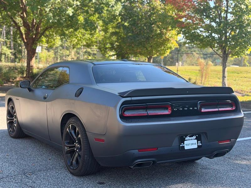 Dodge Challenger R/T RWD 2021