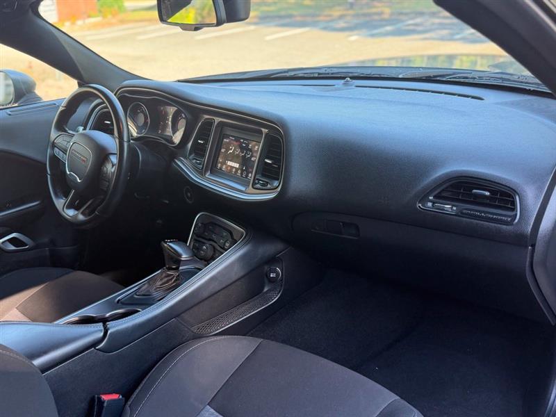 Dodge Challenger R/T RWD 2021