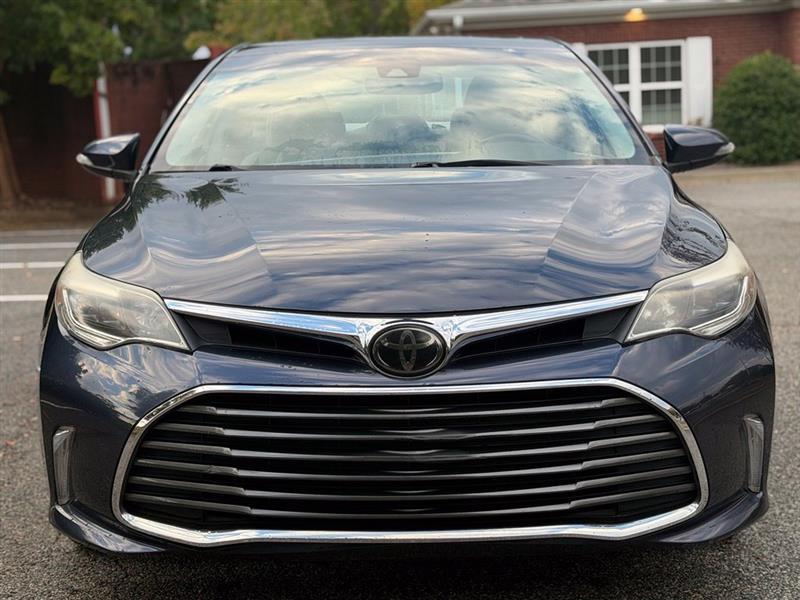 Toyota Avalon XLE Premium (Natl) 2018