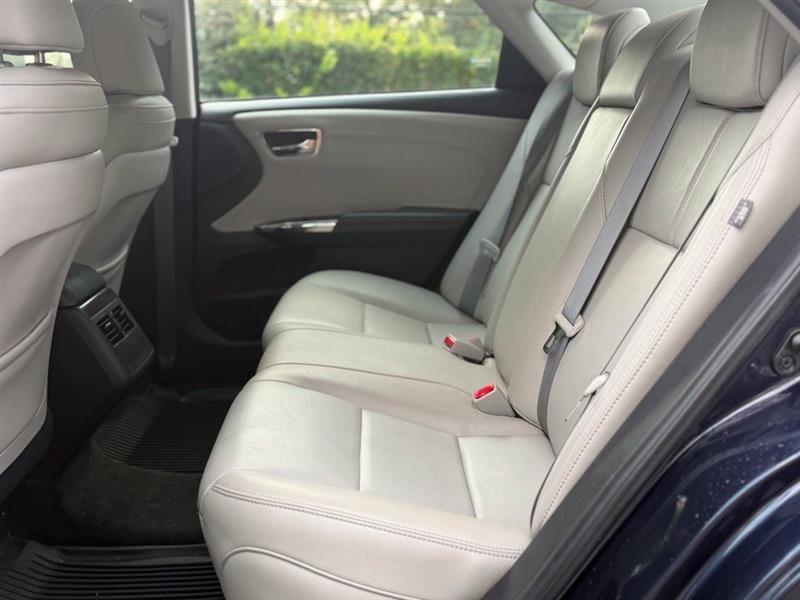 Toyota Avalon XLE Premium (Natl) 2018
