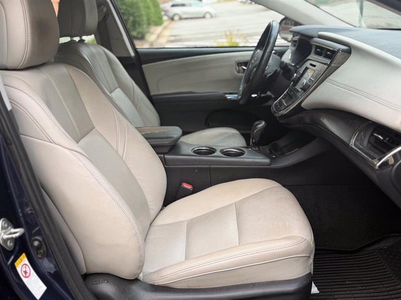 Toyota Avalon XLE Premium (Natl) 2018