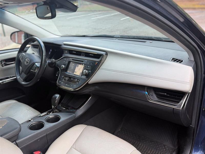 Toyota Avalon XLE Premium (Natl) 2018