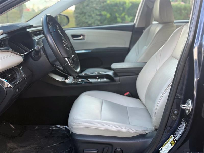 Toyota Avalon XLE Premium (Natl) 2018