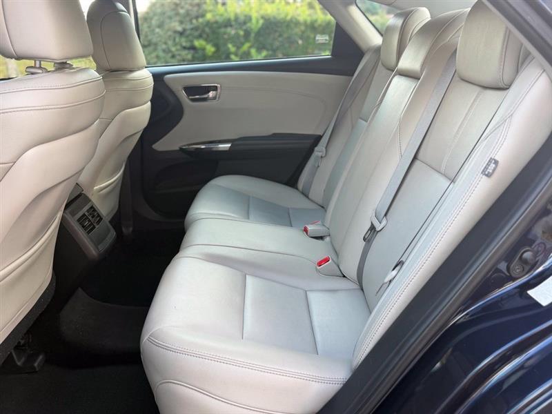 Toyota Avalon XLE Premium (Natl) 2018