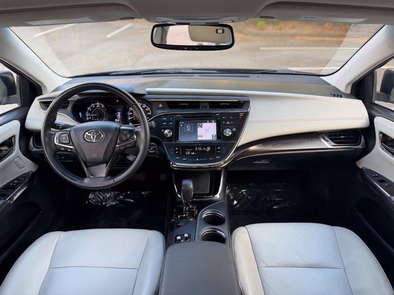 Toyota Avalon XLE Premium (Natl) 2018