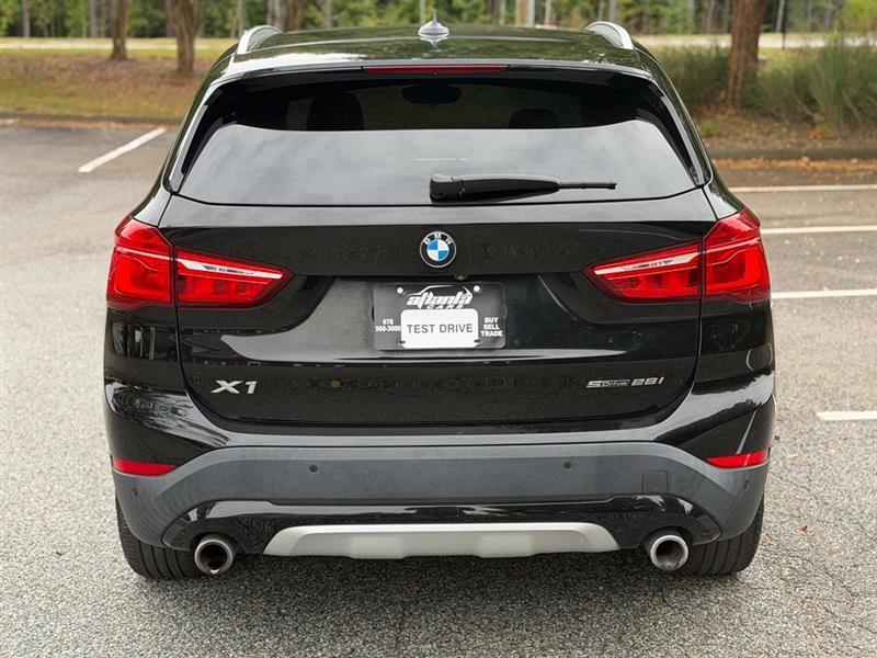 BMW X1 sDrive28i Sports Activity Vehicle 2021
