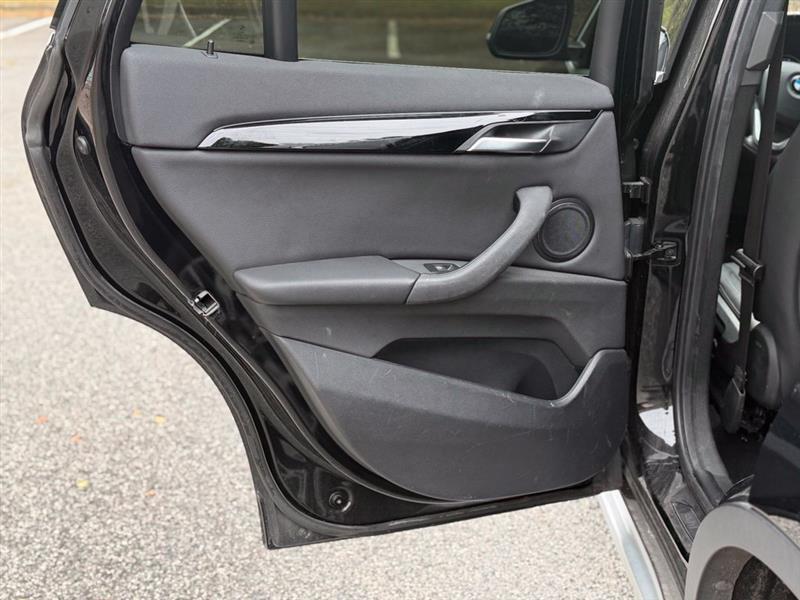 BMW X1 sDrive28i Sports Activity Vehicle 2021